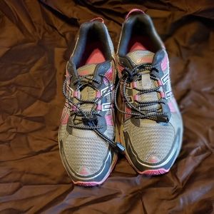 Asics Gel Venture 4-only worn 3X sz 10.5 LIKE NEW